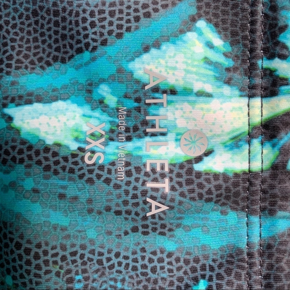 Athleta Tropical Palm Print Mesh Cropped Leggings - Picture 5 of 11